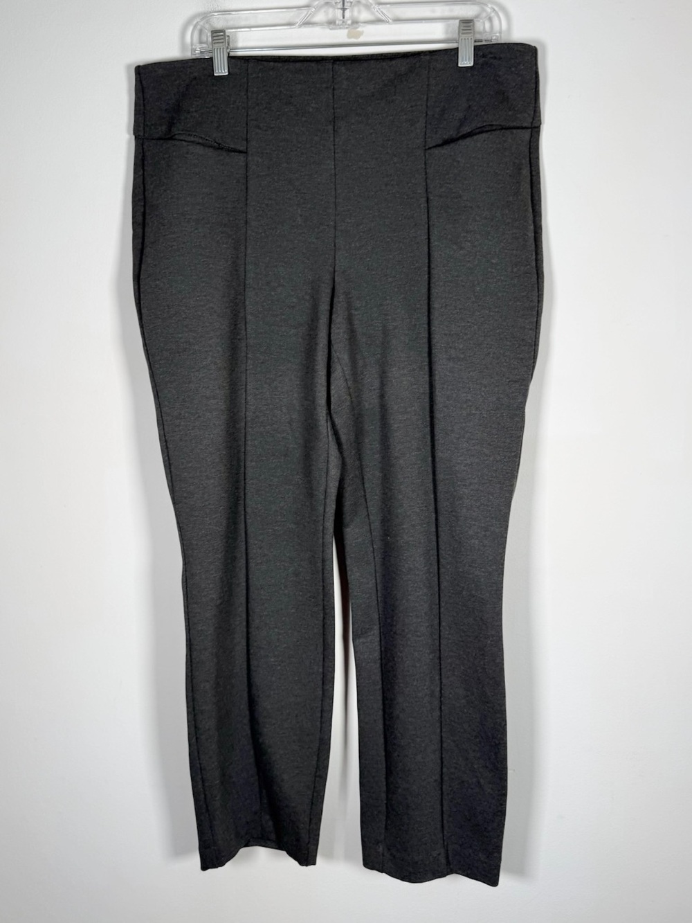 Studio by Torrid NWT Plus Size 2R Pull On Seam Waist Skinny Studio Luxe Ponte